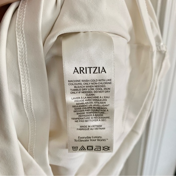 [🌟 PRICE FIRM] ARITZIA Original Contour Flourish Mini Dress Light Birch - Picture 10 of 11